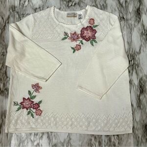 Cream White Cottage Core Womens Size 1X Knit Sweater Coquette Coastal Granny